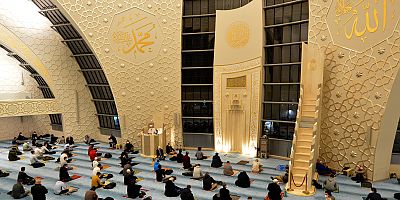 DİTİB’de Ramazan ayının ilk teravih namazı eda edildi