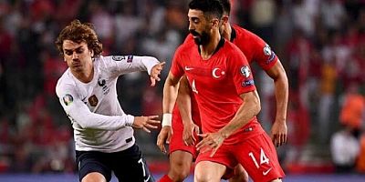 Fransız gazetecilerden Türkiye maçı yorumu