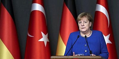 MERKEL'DEN TÜRKİYE VE YUNANİSTAN'A DİYALOG ÇAĞRISI